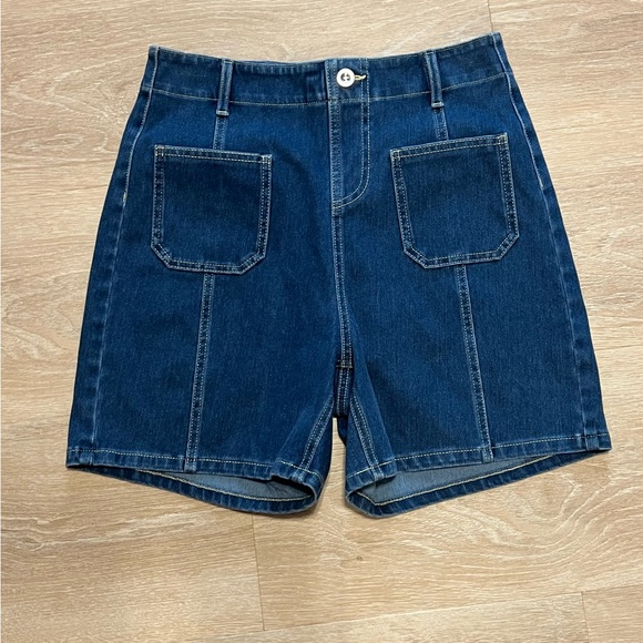 HALARA Classic Blue Denim Pull On Size Small Shorts - Picture 1 of 10
